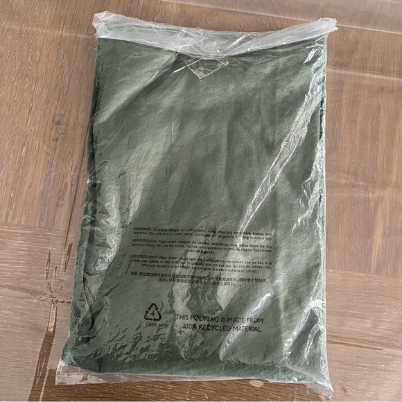 J.Crew Longsleeve Crewneck Girlfriend Tee Utility Green - Picture 6 of 6